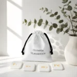 Πουγκί και μαγνήτες Find Hope σε lifestyle σκηνικό με ευκάλυπτο